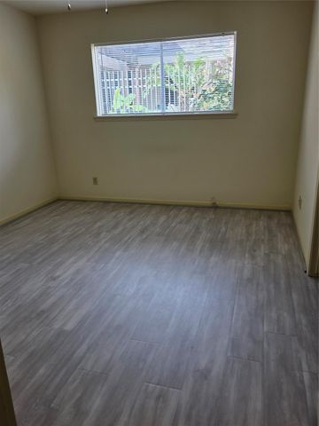 406 Fox Briar, Sugar Land, TX 77478