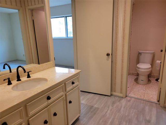 406 Fox Briar, Sugar Land, TX 77478