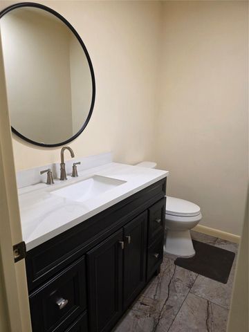 406 Fox Briar, Sugar Land, TX 77478