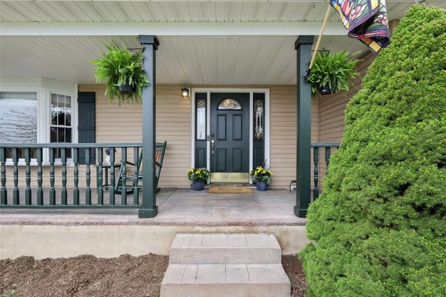 114 Neptune Drive, Monroe, NY 10950