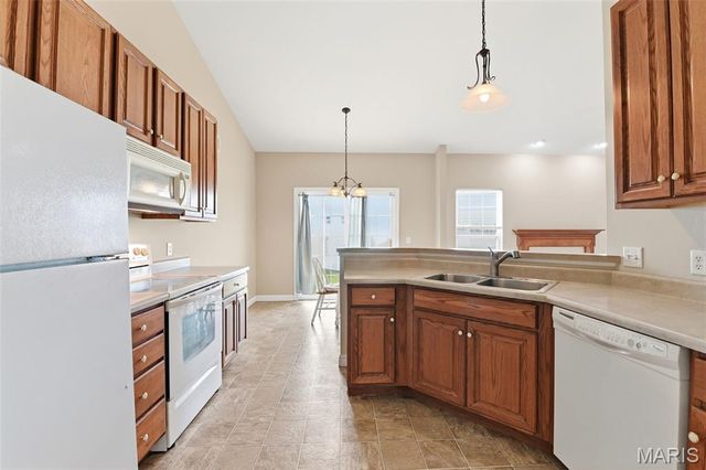 111 Long And Winding Road, St Peters, MO 63376