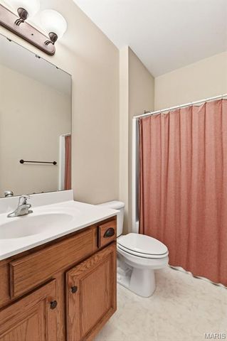 111 Long And Winding Road, St Peters, MO 63376