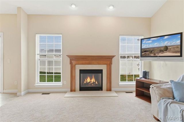 111 Long And Winding Road, St Peters, MO 63376