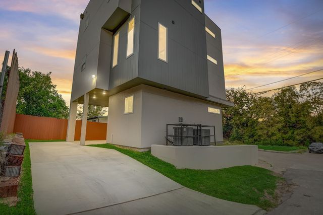 521 Faulk Street, Dallas, TX 75203