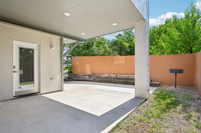 521 Faulk Street, Dallas, TX 75203