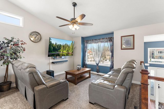 12012 Mayview Curve, Lindstrom, MN 55045