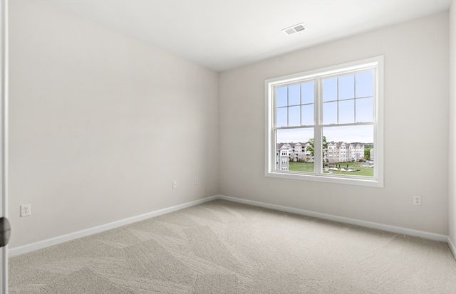 5 Peters Farm Way 405, Westborough, MA 01581