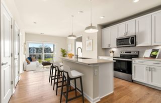 5 Peters Farm Way 405, Westborough, MA 01581