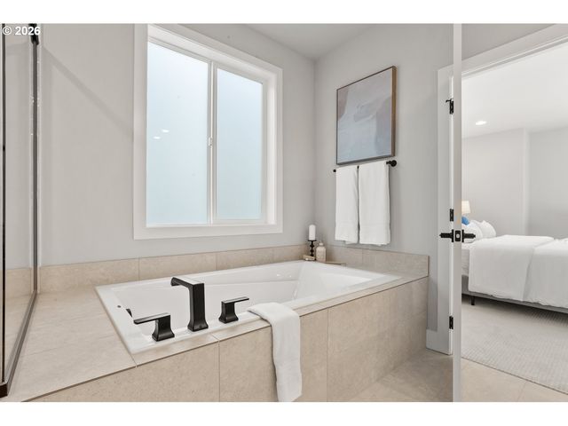 6964 Sw WINDFLOWER St, Wilsonville, OR 97070