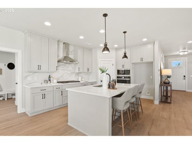 6964 Sw WINDFLOWER St, Wilsonville, OR 97070