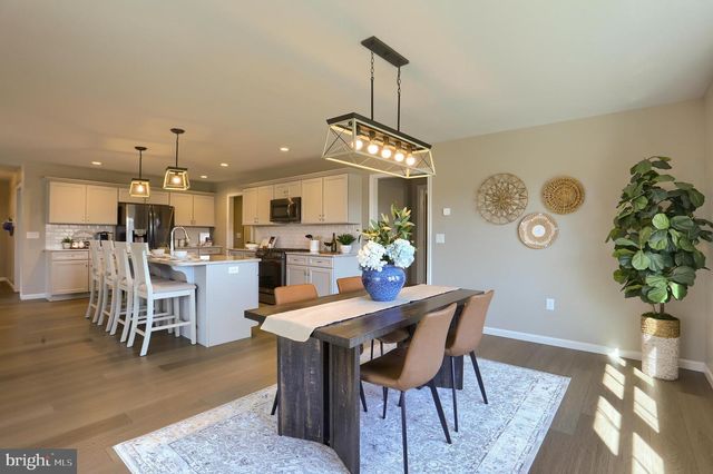 300 MORRIS DR, Mechanicsburg, PA 17055