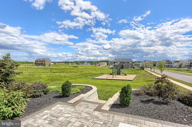 300 MORRIS DR, Mechanicsburg, PA 17055