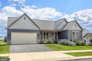 300 MORRIS DR, Mechanicsburg, PA 17055
