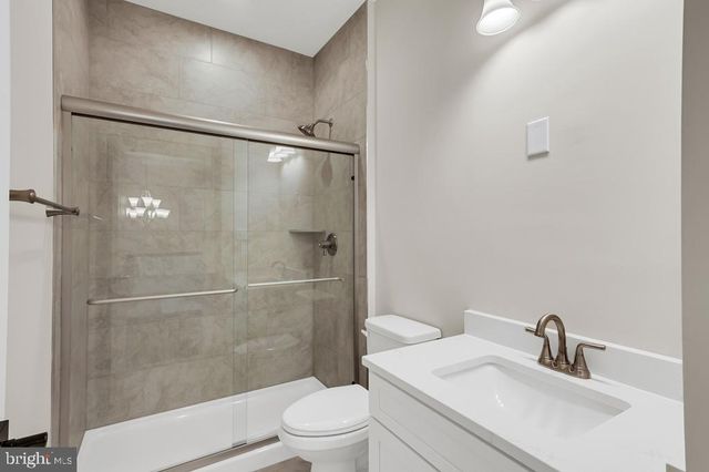 714 WALKERS MILL LN, Wilmington, DE 19807