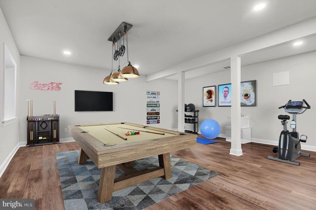 714 WALKERS MILL LN, Wilmington, DE 19807