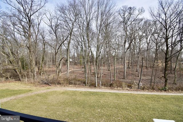 714 WALKERS MILL LN, Wilmington, DE 19807