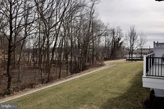 714 WALKERS MILL LN, Wilmington, DE 19807