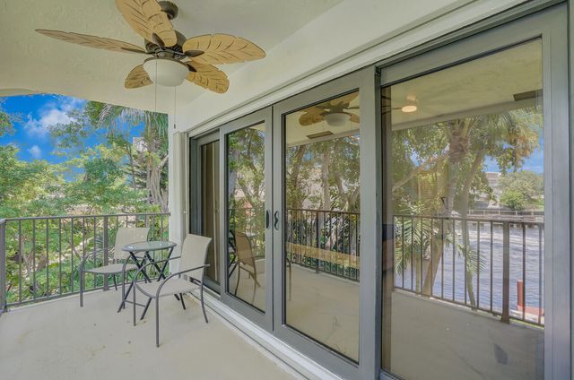 1301 N RIVERSIDE Drive 19, Pompano Beach, FL 33062