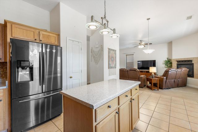 2011 Dillon Drive NE, Rio Rancho, NM 87124