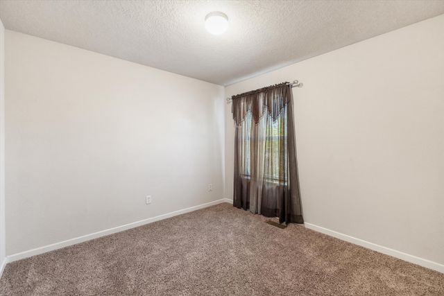 2011 Dillon Drive NE, Rio Rancho, NM 87124