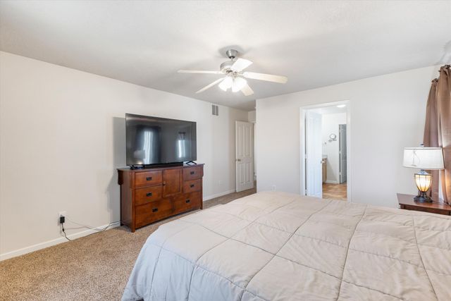 2011 Dillon Drive NE, Rio Rancho, NM 87124
