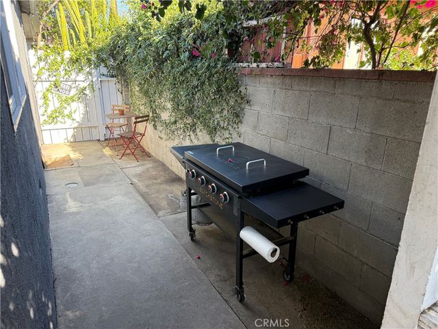 7358 Riverton, Sun Valley, CA 91352