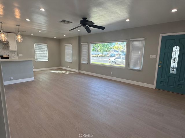 7358 Riverton, Sun Valley, CA 91352