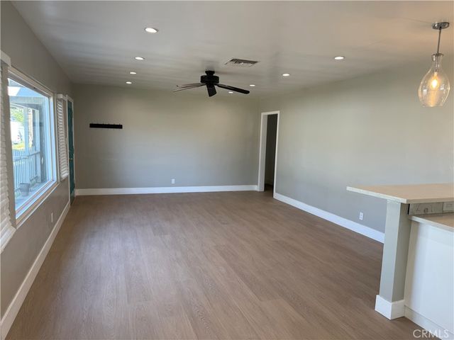 7358 Riverton, Sun Valley, CA 91352