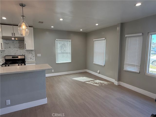 7358 Riverton, Sun Valley, CA 91352