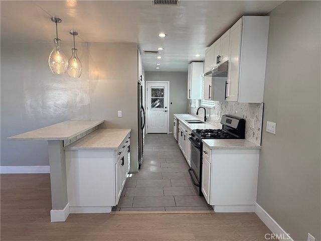 7358 Riverton, Sun Valley, CA 91352