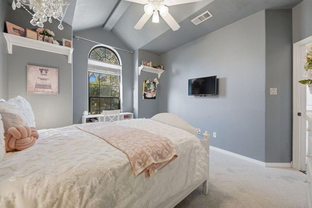 2922 Twisted Oak Drive, Brenham, TX 77833