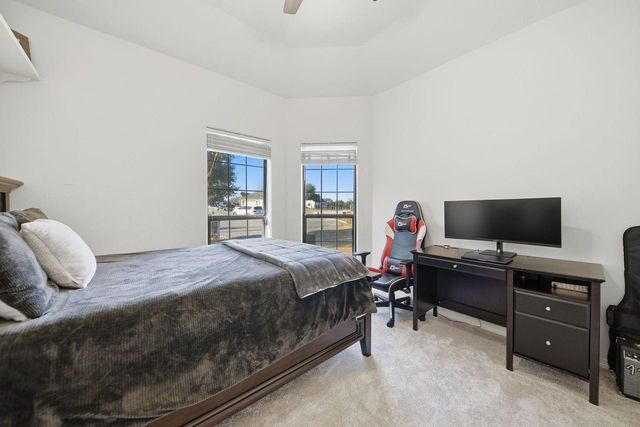 2922 Twisted Oak Drive, Brenham, TX 77833