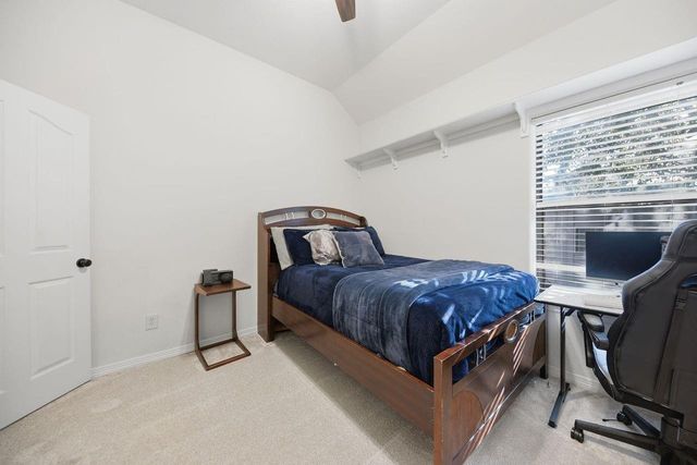 2922 Twisted Oak Drive, Brenham, TX 77833