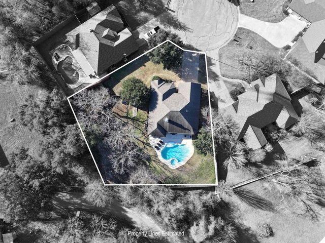 2922 Twisted Oak Drive, Brenham, TX 77833