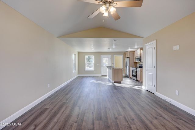 604 N Ball Street, Webb City, MO 64870