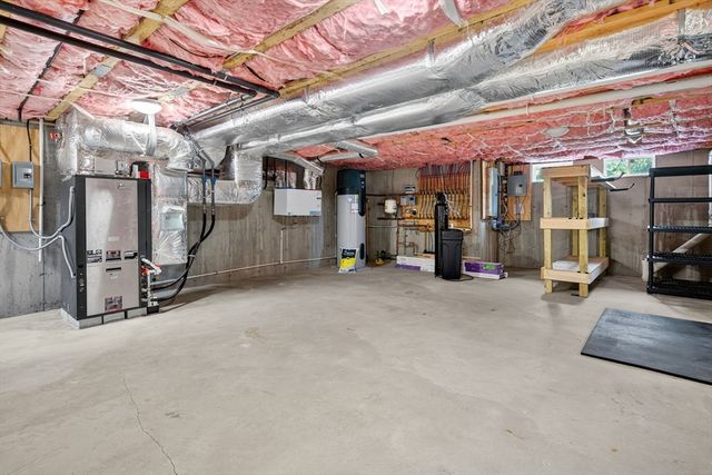 586 Hart St, Dighton, MA 02715