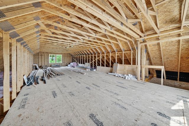 586 Hart St, Dighton, MA 02715