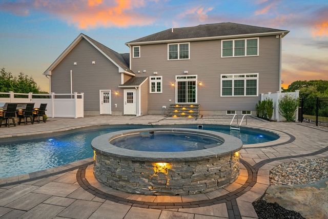 586 Hart St, Dighton, MA 02715