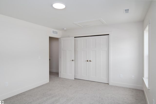 1548 Simsbury Street # 8, Traverse City, MI 49686