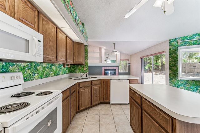 2624 BRIDLE DRIVE, Plant City, FL 33566