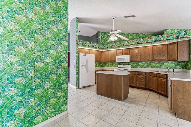 2624 BRIDLE DRIVE, Plant City, FL 33566