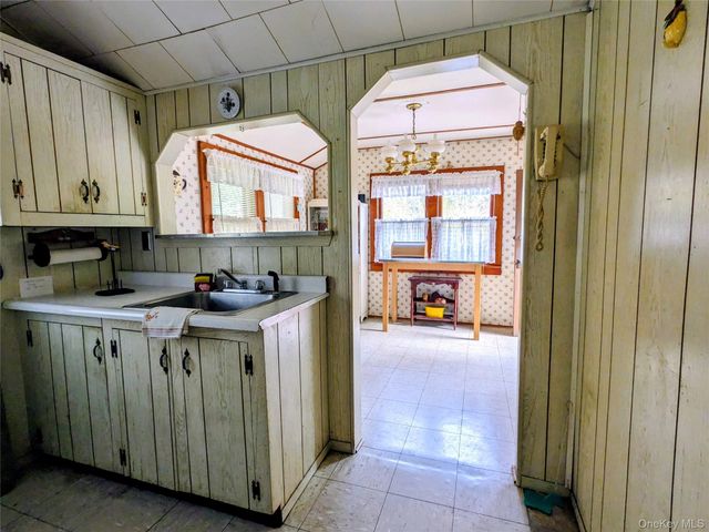 24 N Mohican Trail, Smallwood, NY 12778