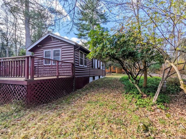 24 N Mohican Trail, Smallwood, NY 12778