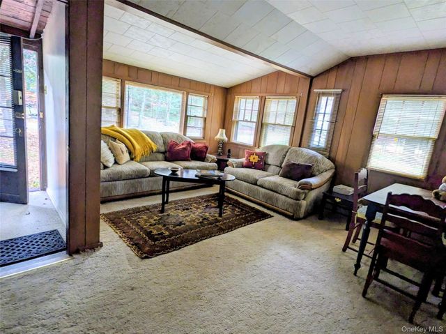 24 N Mohican Trail, Smallwood, NY 12778