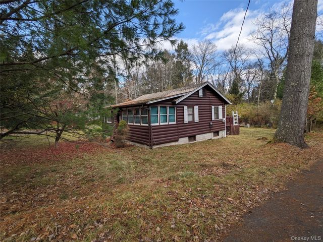 24 N Mohican Trail, Smallwood, NY 12778