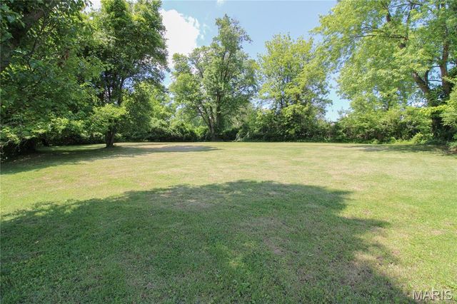 1121 Wolf Hollow Road, Imperial, MO 63052