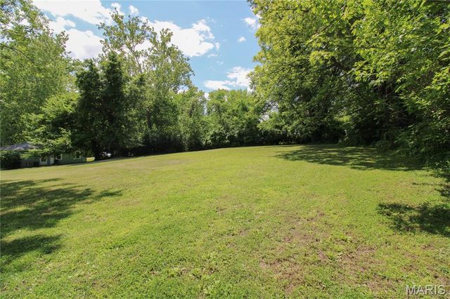 1121 Wolf Hollow Road, Imperial, MO 63052
