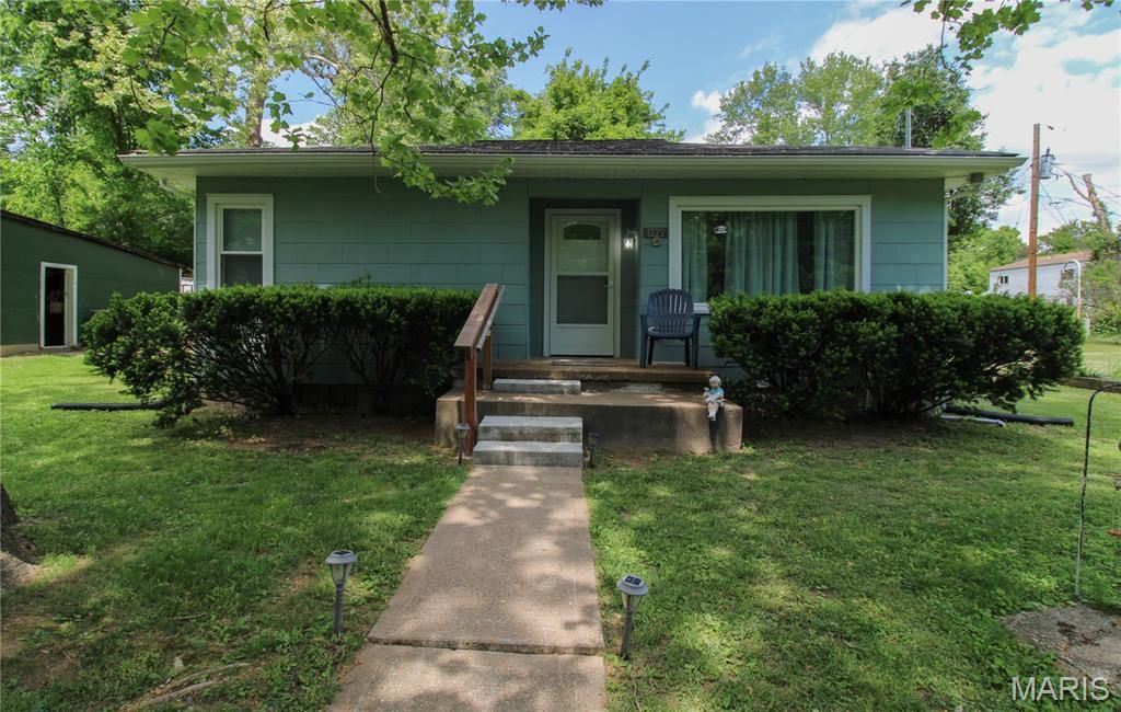 1121 Wolf Hollow Road, Imperial, MO 63052