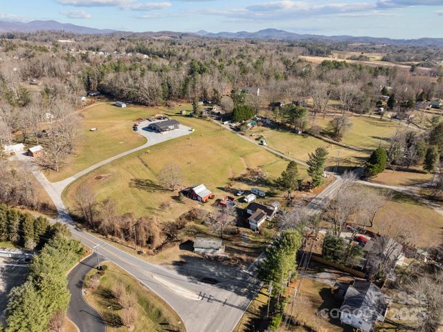 701 Dana Road, Hendersonville, NC 28792
