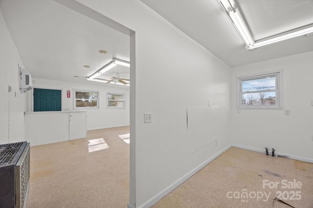 701 Dana Road, Hendersonville, NC 28792